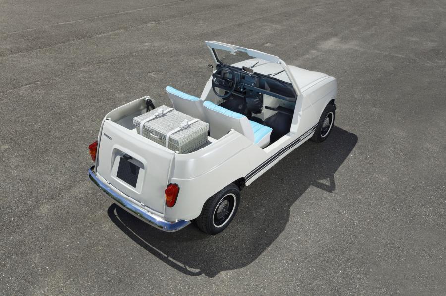  Renault 4L e-Plein Air Concept 2019 года  (фото 20 из 46)